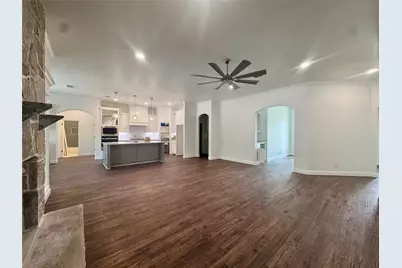 5025 Glenoaks Court, Weatherford, TX 76088 - Photo 9