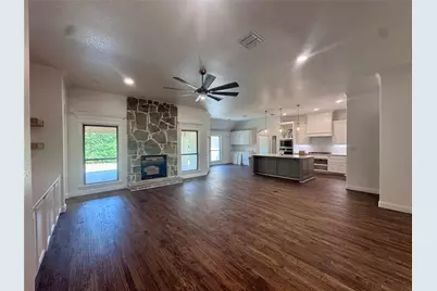 5025 Glenoaks Court, Weatherford, TX 76088 - Photo 7