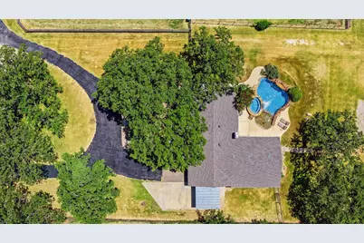 1229 Briarwood Street, Weatherford, TX 76087 - Photo 3