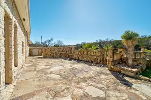 340 Barton Ranch Rd, Dripping Springs, TX 78620 - Photo 29