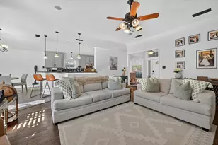 7312 Cottonwood Ct, North Richland Hills, TX 76182 - Photo 9