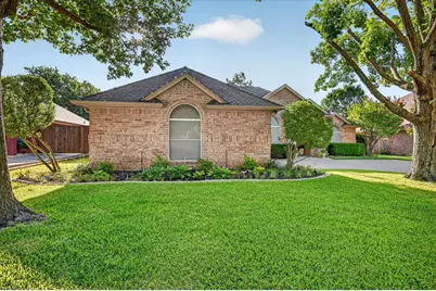 7312 Cottonwood Court, North Richland Hills, TX 76182 - Photo 3