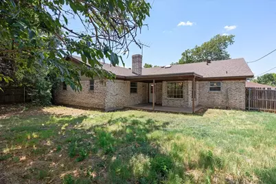 7409 Pinehurst Drive W, Fort Worth, TX 76134 - Photo 25