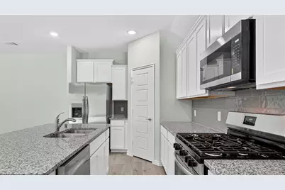 8409 Everly Drive, Garland, TX 75043 - Photo 5