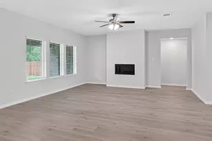 8409 Everly Dr, Garland, TX 75043 - Photo 9