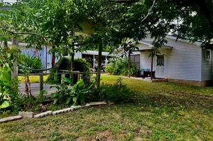 169 Glenn St, Bluff Dale, TX 76433 - Photo 7