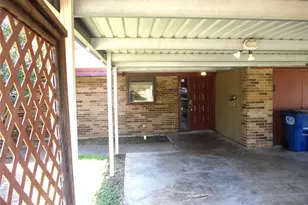 203 Yorkshire Ct, Euless, TX 76040 - Photo 3