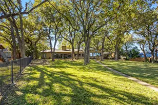 916 Kimbrough Rd, Azle, TX 76020 - Photo 37