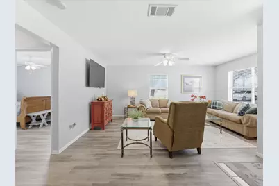 1100 Greg Street, Azle, TX 76020 - Photo 11