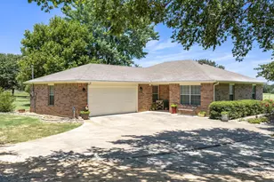 1100 Greg St, Azle, TX 76020 - Photo 3