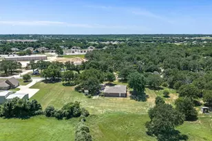 1100 Greg St, Azle, TX 76020 - Photo 35
