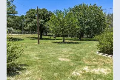 1100 Greg Street, Azle, TX 76020 - Photo 37