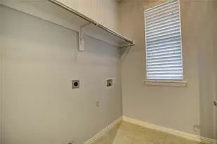 8017 Caladium Dr, North Richland Hills, TX 76180 - Photo 17