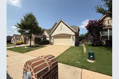 2707 Point Vista Drive, Lewisville, TX 75067 - Photo 3