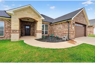527 Limestone Circle, Mabank, TX 75147 - Photo 3