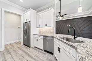 527 Limestone Cir, Mabank, TX 75147 - Photo 13