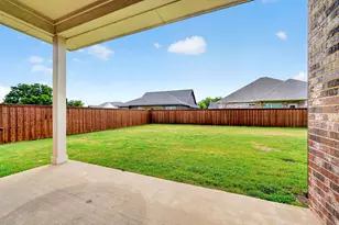 527 Limestone Cir, Mabank, TX 75147 - Photo 35