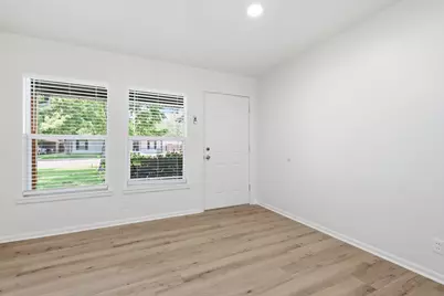 804 Mulkey Lane, Denton, TX 76209 - Photo 5