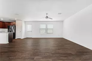 9213 Marilyn Pl, Dallas, TX 75227 - Photo 5