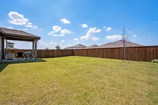 953 Adair Dr, Aubrey, TX 76227 - Photo 19