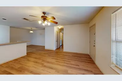 2335 N Elm Street, Denton, TX 76201 - Photo 7
