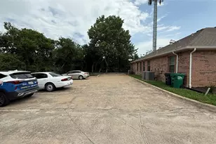 2335 N Elm St, Denton, TX 76201 - Photo 19