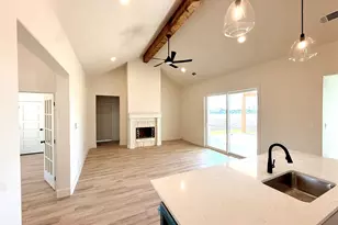 2004 Collin St, Weatherford, TX 76085 - Photo 9