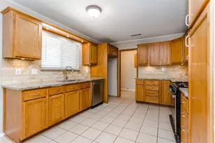 3406 Hastings Dr, Arlington, TX 76013 - Photo 13