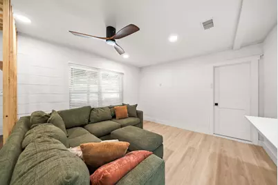 702 Crescent Street, Denton, TX 76201 - Photo 5