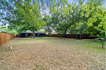 702 Crescent Street, Denton, TX 76201 - Photo 23