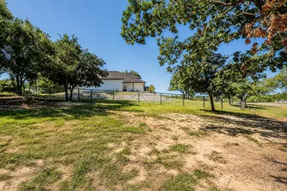 117 Rock Salt Drive, Springtown, TX 76082 - Photo 35