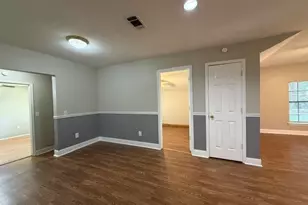 105 2nd St, Valley View, TX 76272 - Photo 7