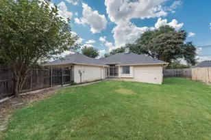 7400 Chapman Dr, North Richland Hills, TX 76182 - Photo 25