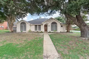 7400 Chapman Dr, North Richland Hills, TX 76182 - Photo 1
