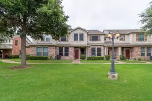 2731 Olympic Park Dr, Grand Prairie, TX 75050 - Photo 5