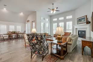 5705 Pope Creek Rd, Fort Worth, TX 76126 - Photo 9