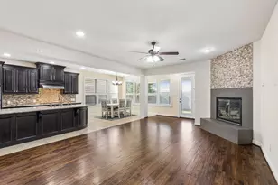 408 Vine St, Irving, TX 75039 - Photo 7