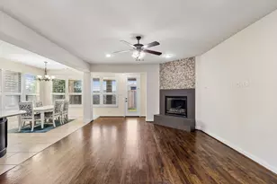 408 Vine St, Irving, TX 75039 - Photo 9