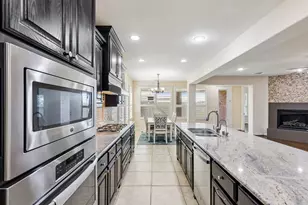 408 Vine St, Irving, TX 75039 - Photo 13