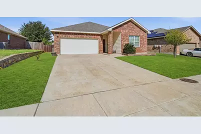 540 S Heights Drive, Crowley, TX 76036 - Photo 3