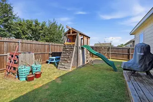 540 S Heights Dr, Crowley, TX 76036 - Photo 27