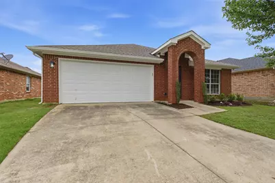 2051 Sunny Side Drive, Little Elm, TX 75068 - Photo 3