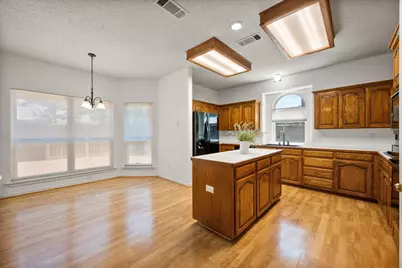 6505 Ashwood Drive, Arlington, TX 76016 - Photo 11