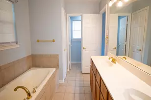 307 Coral Reef St, Gun Barrel City, TX 75156 - Photo 15