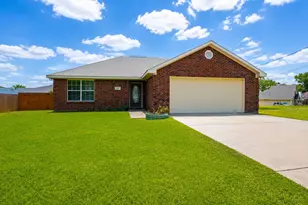 307 Coral Reef St, Gun Barrel City, TX 75156 - Photo 3