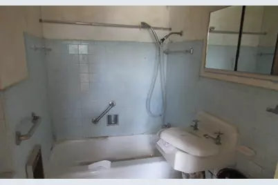 717 Tulane Street, Beverly Hills, TX 76711 - Photo 15
