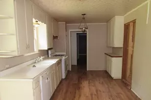 717 Tulane St, Beverly Hills, TX 76711 - Photo 7
