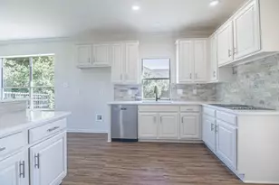 331 Lakeside Dr, Shady Shores, TX 76208 - Photo 9
