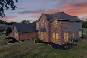 331 Lakeside Dr, Shady Shores, TX 76208 - Photo 1