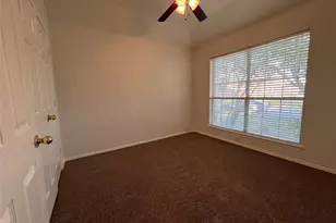 334 Touchdown Dr, Irving, TX 75063 - Photo 21